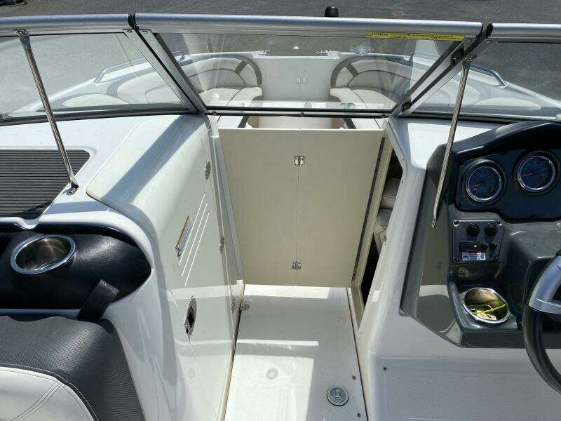 23ft Yamaha Boats Yacht For Sale