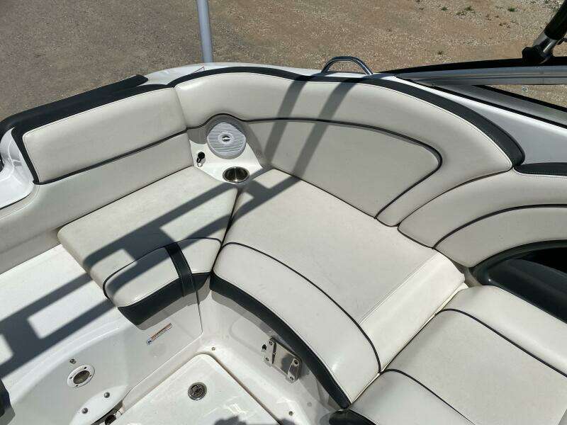 23ft Yamaha Boats Yacht For Sale