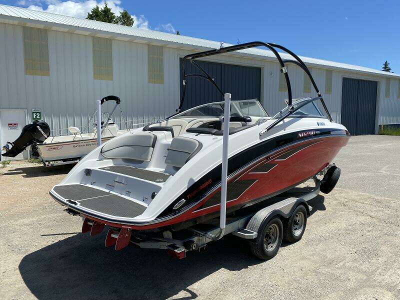 23ft Yamaha Boats Yacht For Sale
