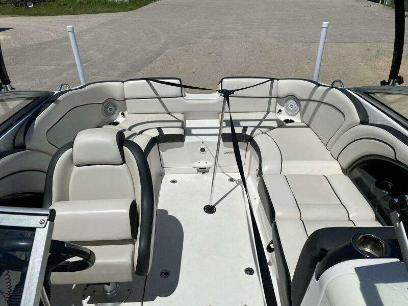 23ft Yamaha Boats Yacht For Sale