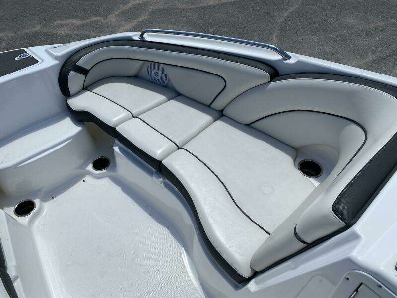 23ft Yamaha Boats Yacht For Sale
