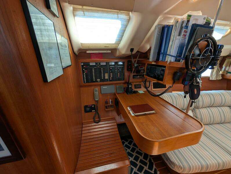Zephyrus 41ft Hunter Yacht For Sale