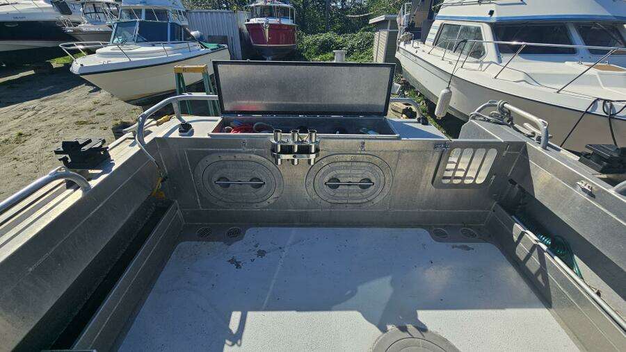 31ft Lifetimer Yacht For Sale
