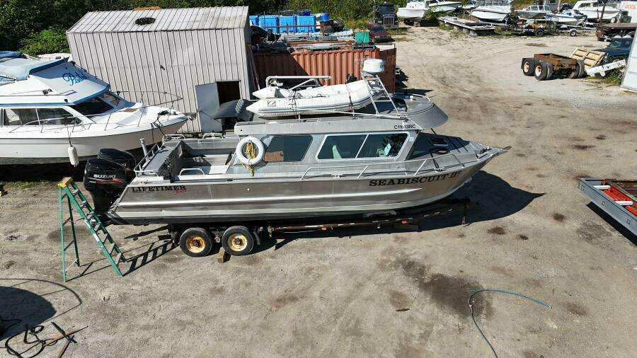 31ft Lifetimer Yacht For Sale