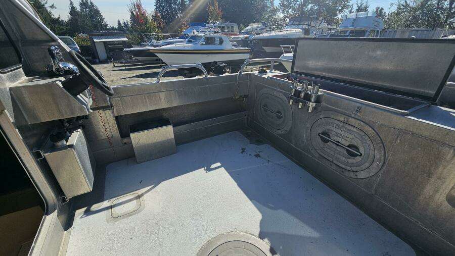 31ft Lifetimer Yacht For Sale