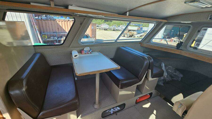 31ft Lifetimer Yacht For Sale