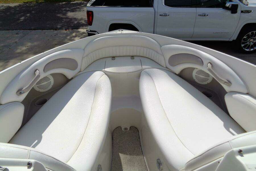 24ft Stingray Yacht For Sale