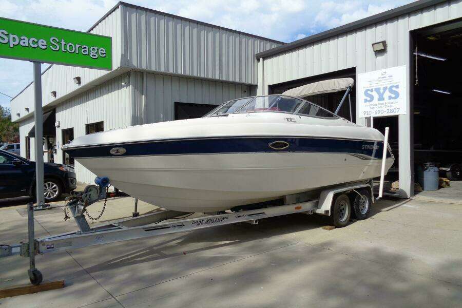 24ft Stingray Yacht For Sale