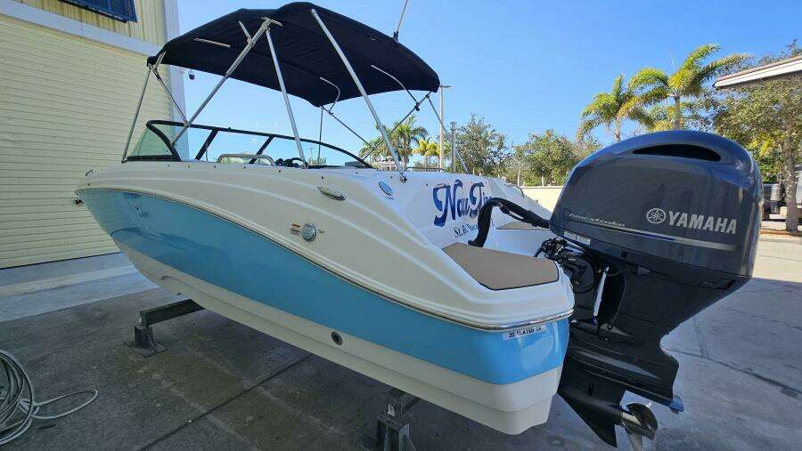 23ft NauticStar Yacht For Sale