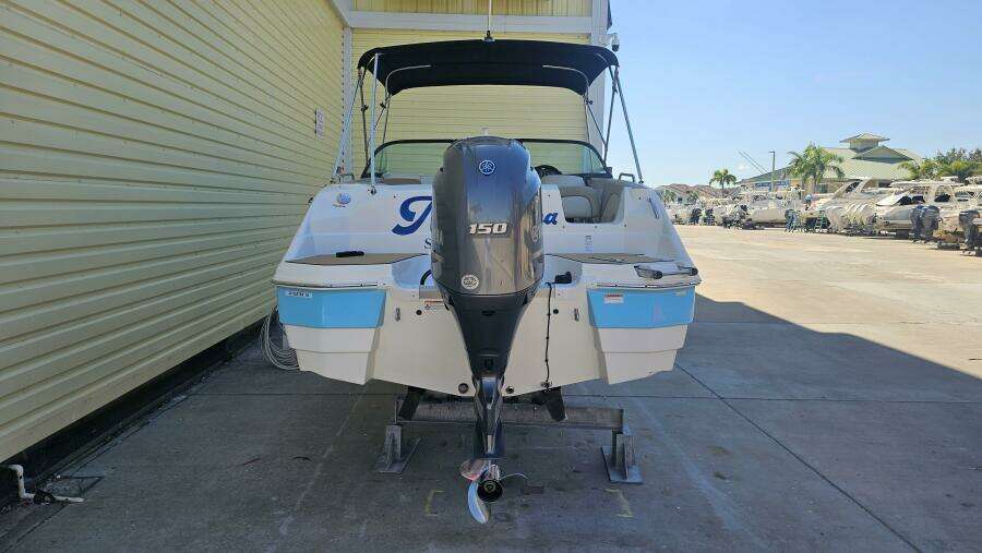 23ft NauticStar Yacht For Sale