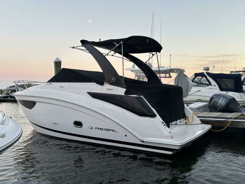 27ft Regal Yacht For Sale
