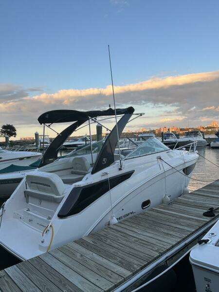 27ft Regal Yacht For Sale