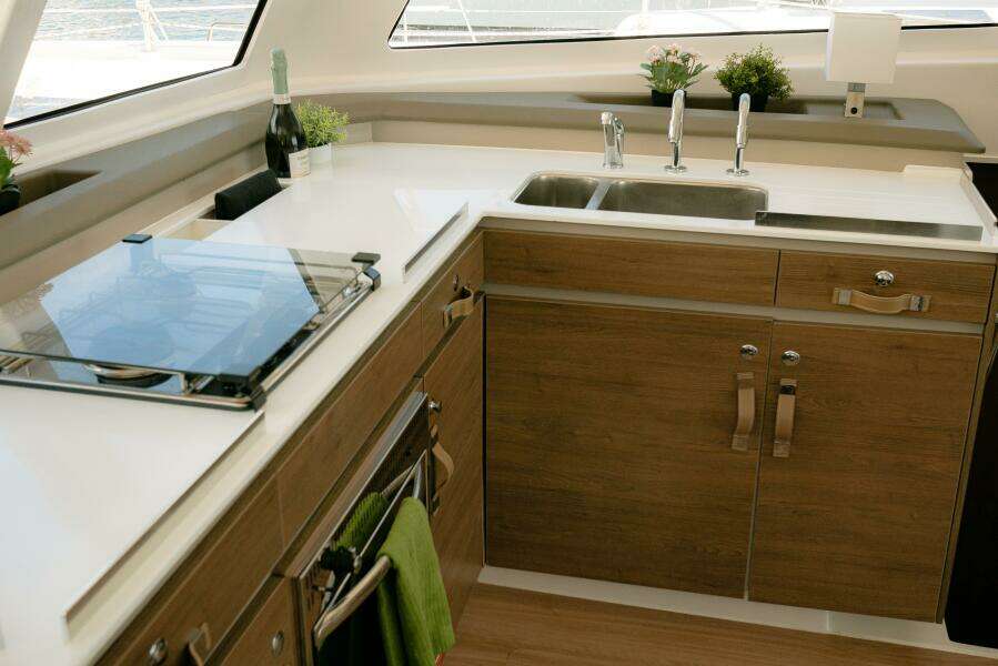 Pinnacle 40ft Bali Yacht For Sale