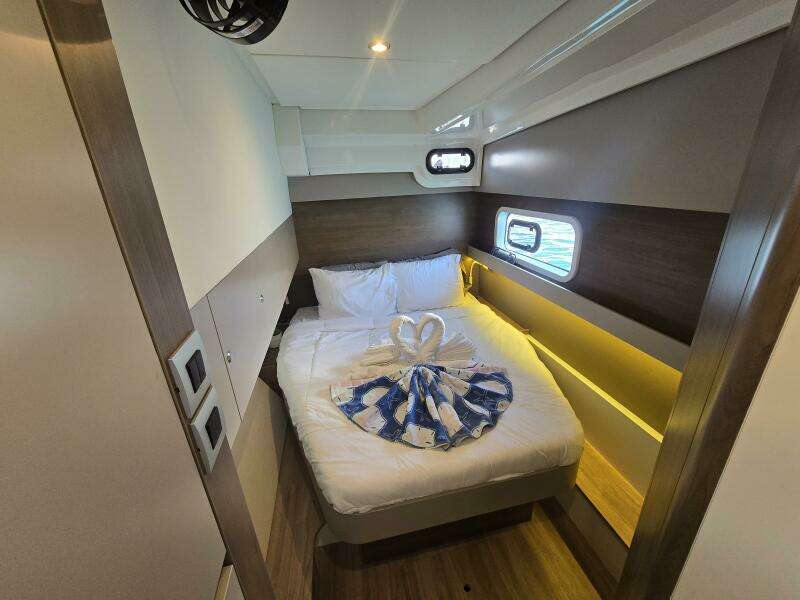 Pinnacle 40ft Bali Yacht For Sale