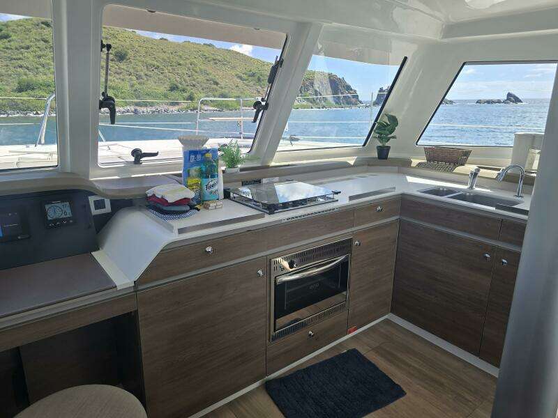Pinnacle 40ft Bali Yacht For Sale