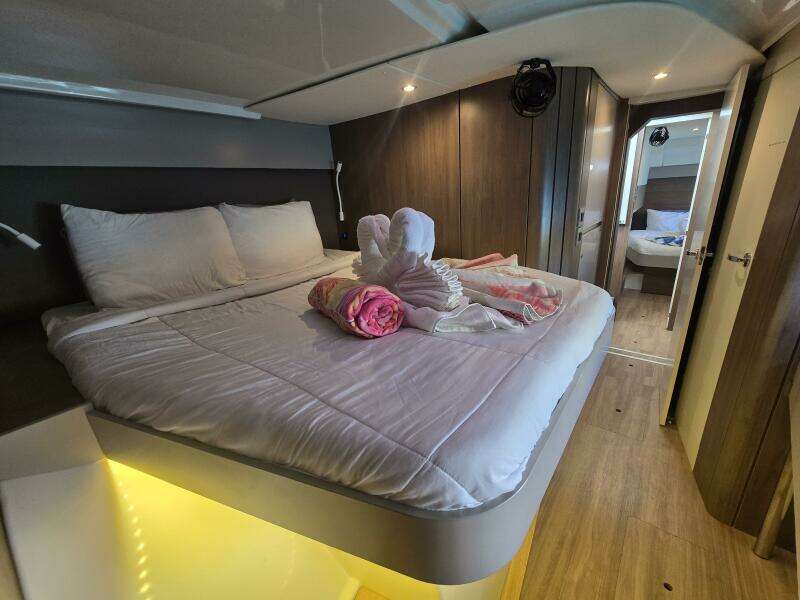 Pinnacle 40ft Bali Yacht For Sale