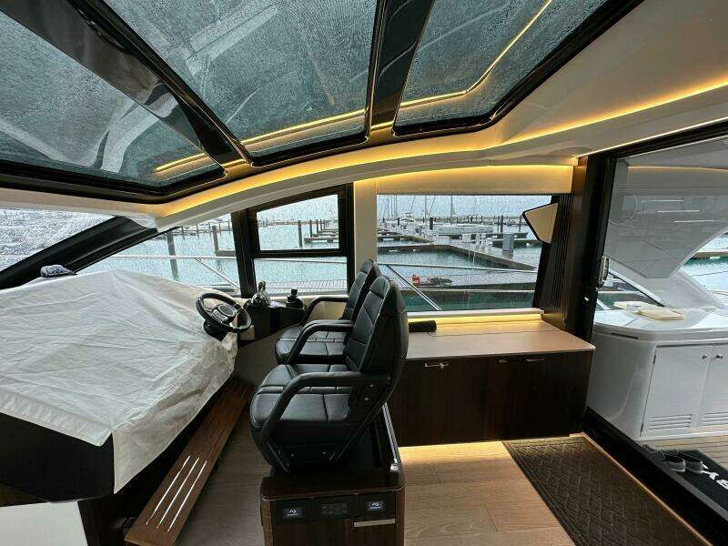 60ft Sunseeker Yacht For Sale