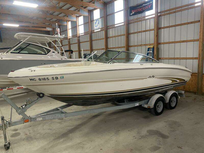 21ft Sea Ray Yacht For Sale