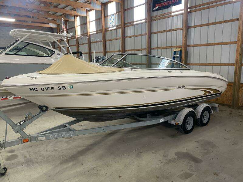 21ft Sea Ray Yacht For Sale