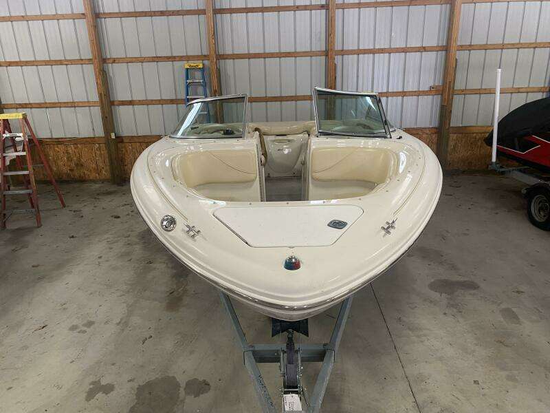 21ft Sea Ray Yacht For Sale