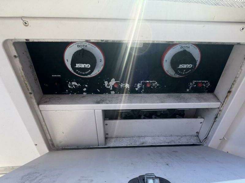 35ft Grady White Yacht For Sale
