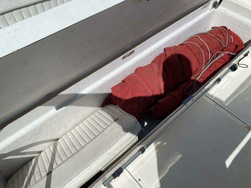 18ft Boston Whaler Yacht For Sale