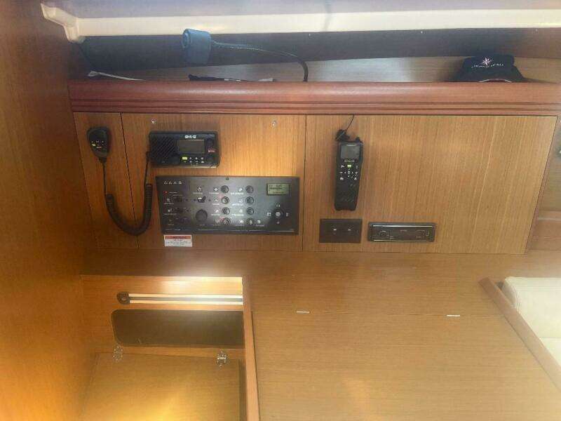 39ft Jeanneau Yacht For Sale