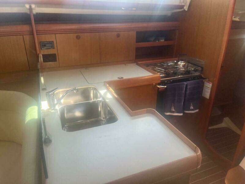 39ft Jeanneau Yacht For Sale