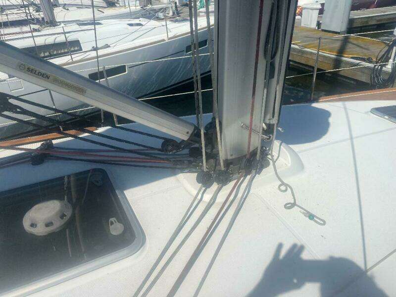 39ft Jeanneau Yacht For Sale