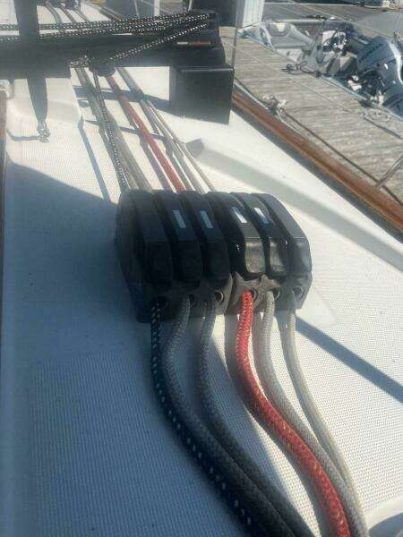 39ft Jeanneau Yacht For Sale