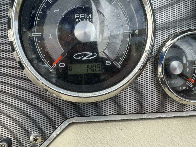 27ft Regal Yacht For Sale