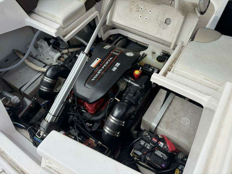 27ft Regal Yacht For Sale