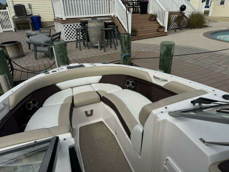 27ft Regal Yacht For Sale