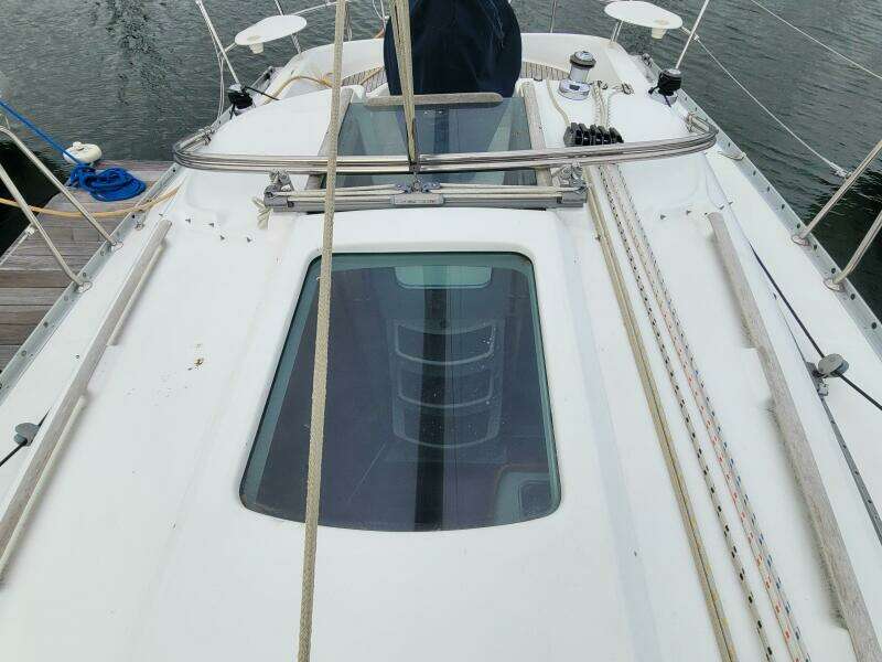 Stravaig 32ft Beneteau Yacht For Sale