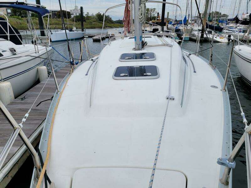 Stravaig 32ft Beneteau Yacht For Sale