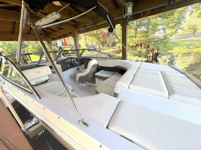 20ft Cobalt Yacht For Sale