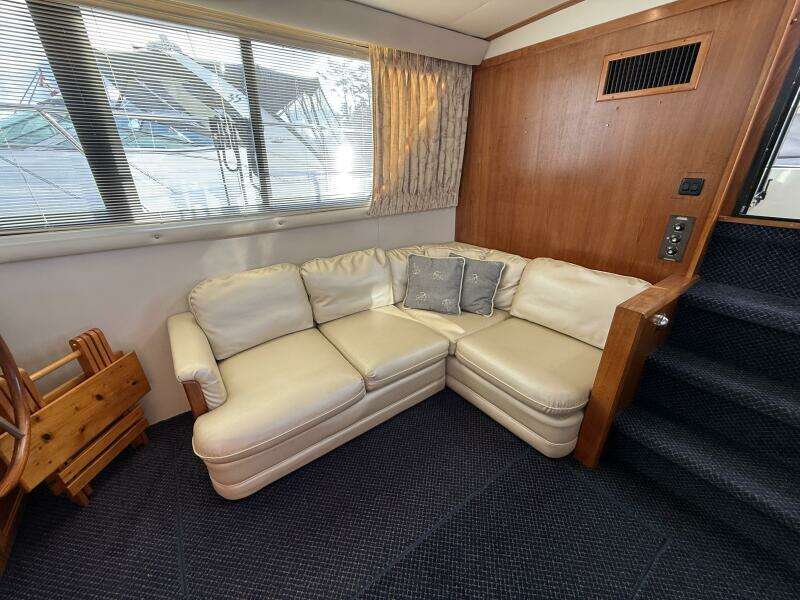 Summer Breeze 38ft Carver Yacht For Sale