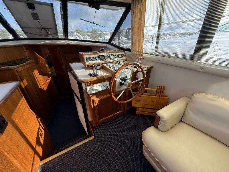 Summer Breeze 38ft Carver Yacht For Sale
