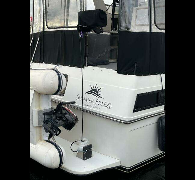 Summer Breeze 38ft Carver Yacht For Sale