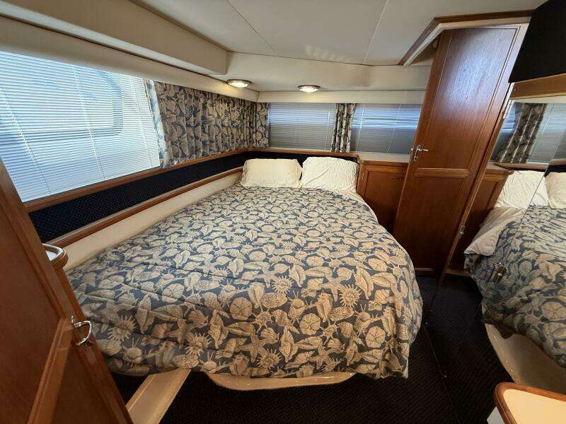 Summer Breeze 38ft Carver Yacht For Sale