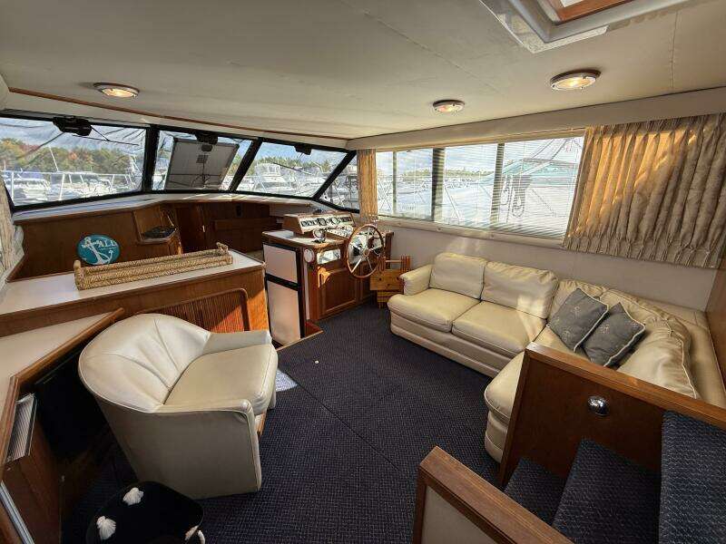 Summer Breeze 38ft Carver Yacht For Sale