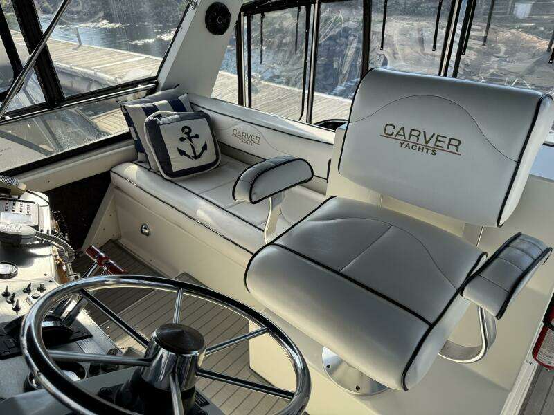 Summer Breeze 38ft Carver Yacht For Sale