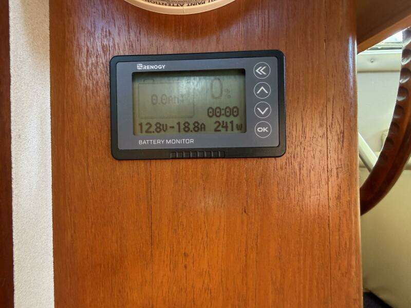 Summer Breeze 38ft Carver Yacht For Sale