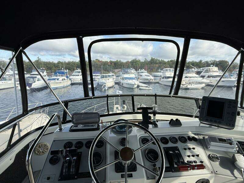 Summer Breeze 38ft Carver Yacht For Sale