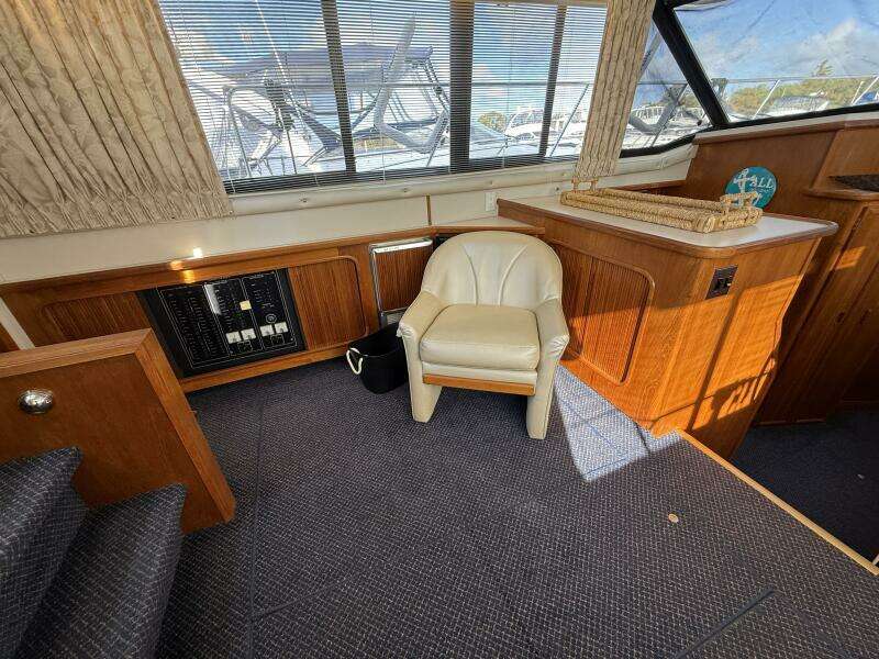 Summer Breeze 38ft Carver Yacht For Sale