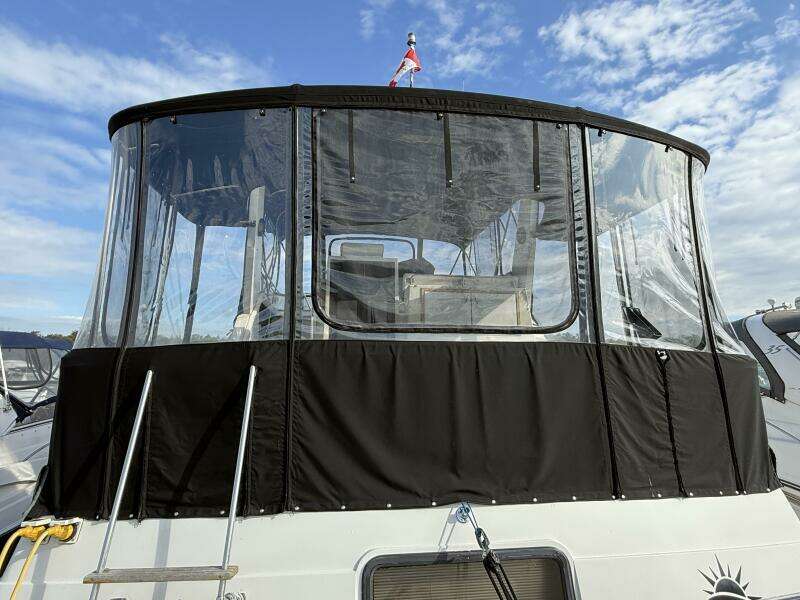 Summer Breeze 38ft Carver Yacht For Sale