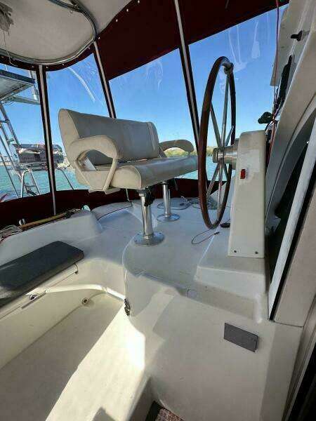 Herkee 38ft Lagoon Yacht For Sale