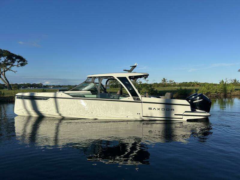 32ft Saxdor Yacht For Sale