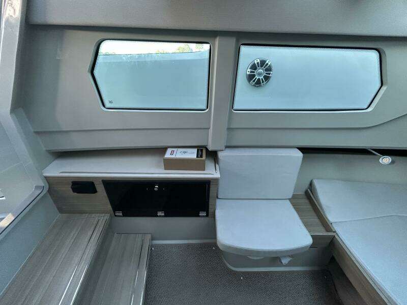 32ft Saxdor Yacht For Sale