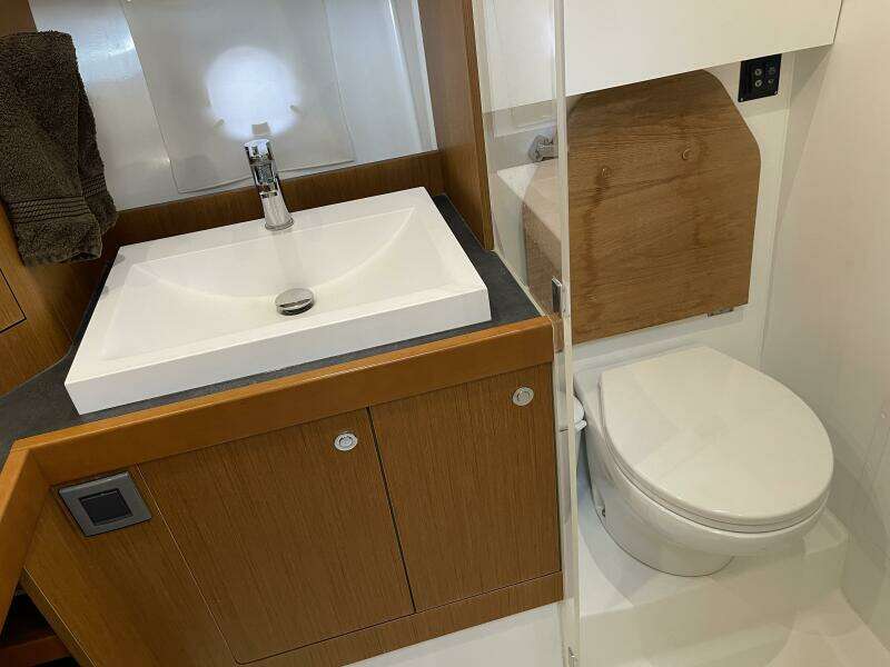 A TO Z 35ft Beneteau Yacht For Sale